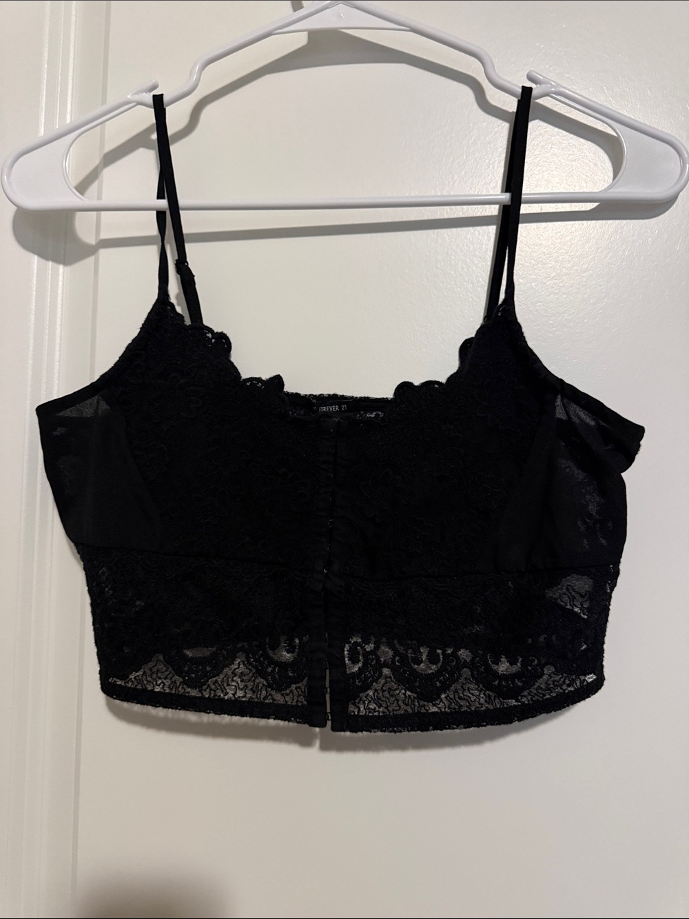 Forever 21 Black Lace Cropped Bralette Bandeau